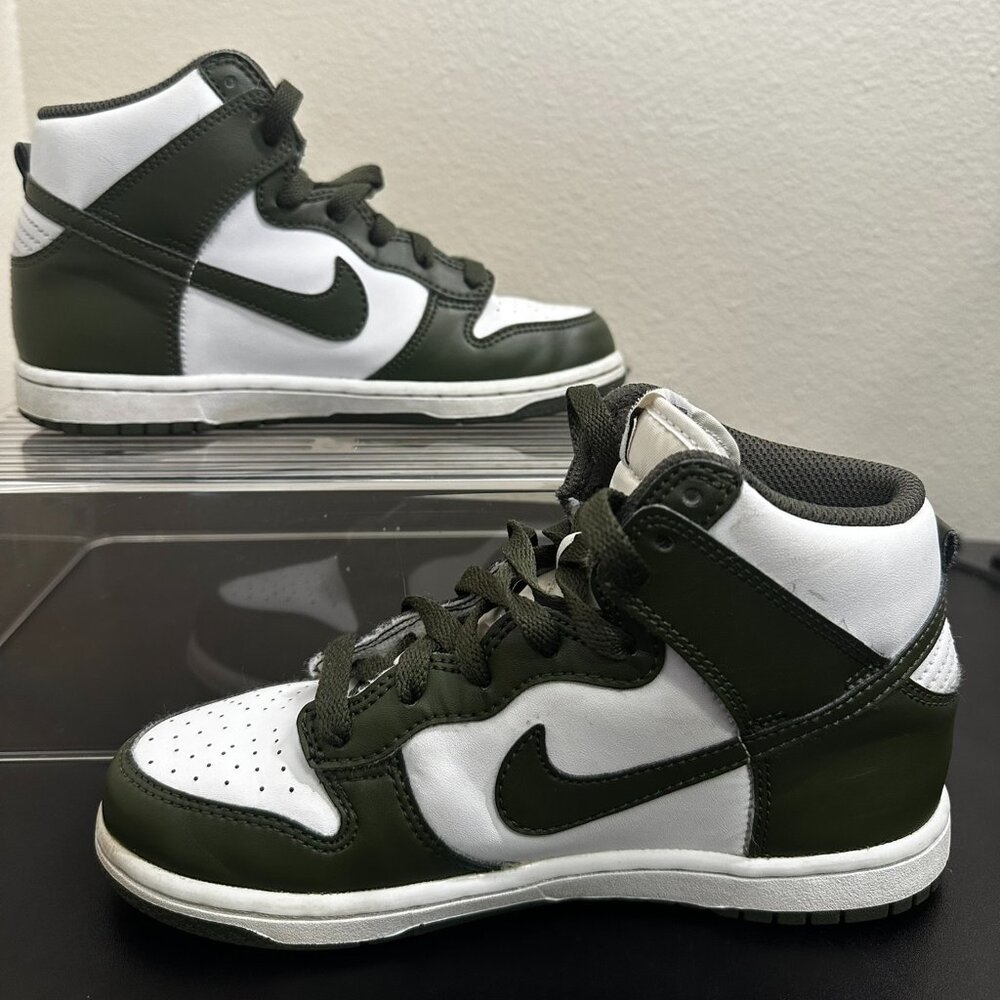 Nike Dunk High Retro ‘Cargo Khaki’, Kids sized 2Y